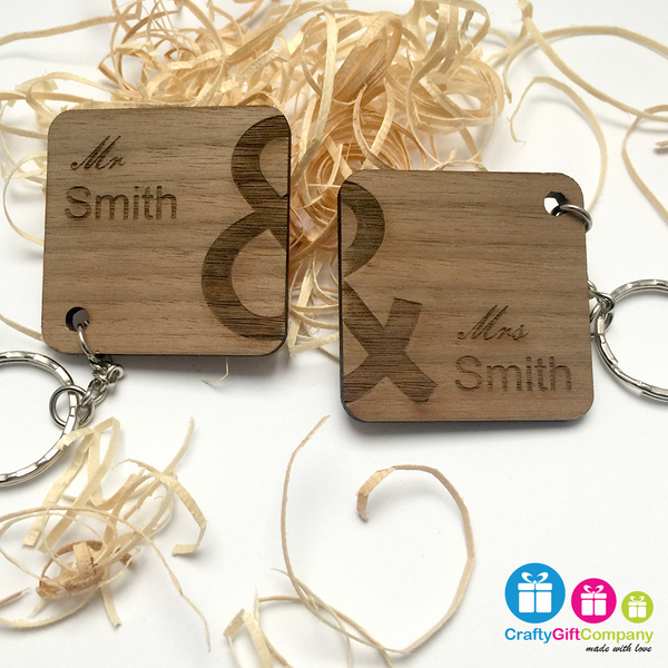 Personalised Mr & Mrs Wedding Engraved Keyring Set Gift Present Solid walnut